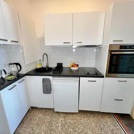 La Leonie Hotel apartamentowy 2*
