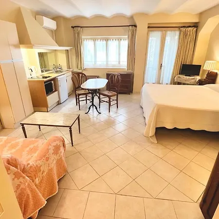 Hotel apartamentowy La Leonie